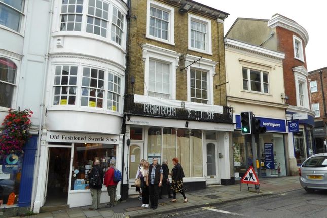 Retail premises to let in High Street, Winchester