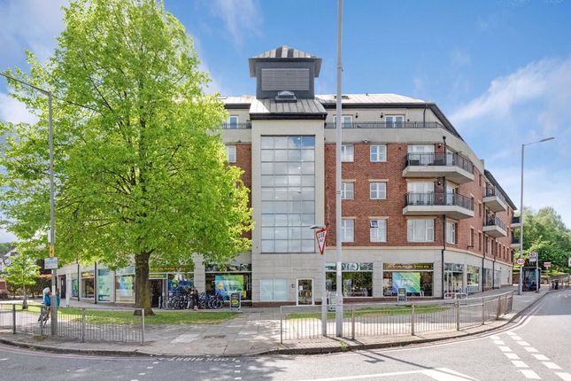 Thumbnail Flat for sale in Greyhound Hill, London