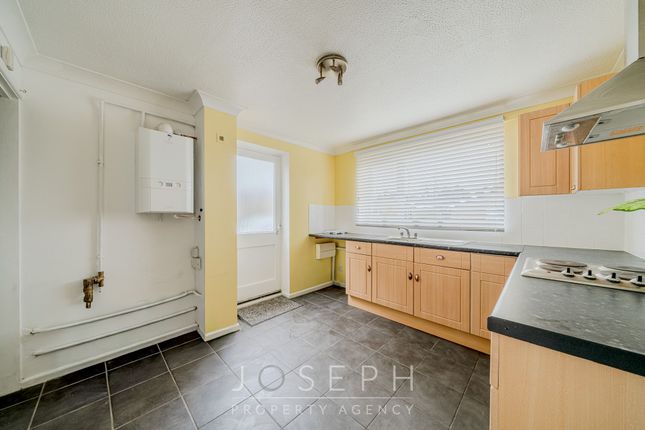 19 Starfield Close, Ipswich photo 2