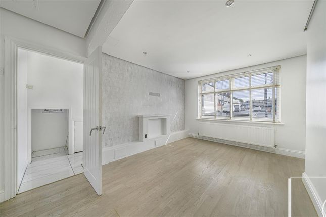 71, Northumberland Park, Erith photo 3