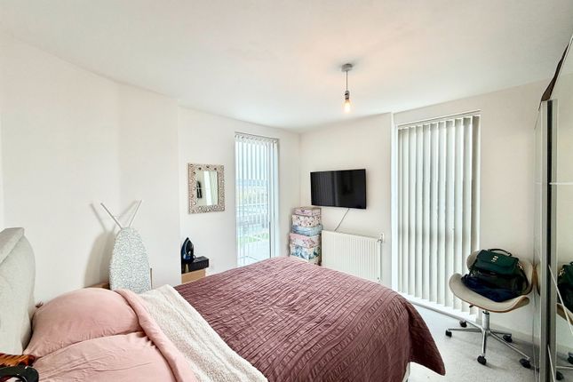 Flat 34, Hallington Court, 6 Brannigan Way, Edgware photo 4
