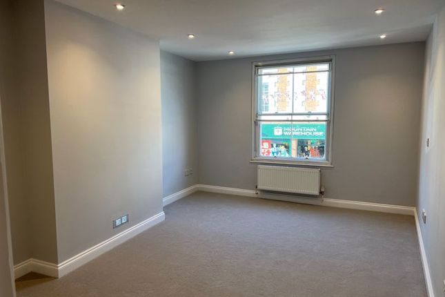 25a, High Street, Marlow photo 3