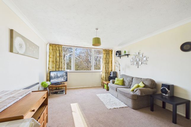 Flat 74, Parkside, Huntingdon photo 4