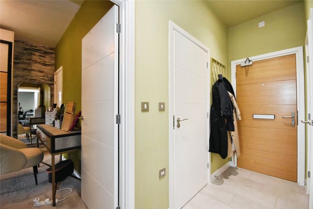 Flat 99, Central House,, Eagle Way, Brentwood photo 4