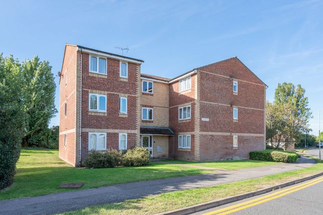 Thumbnail Flat to rent in Scammell Way, Watford, Hertfordshire