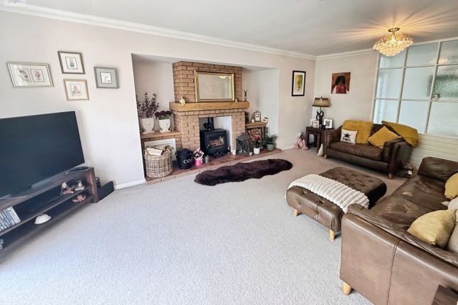 34 Britannia Road, Burbage photo 2
