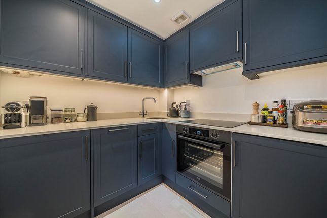 Flat A, 35, Chesterton Road, London photo 4