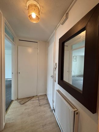 2, Thornholme Close, Leicester photo 4