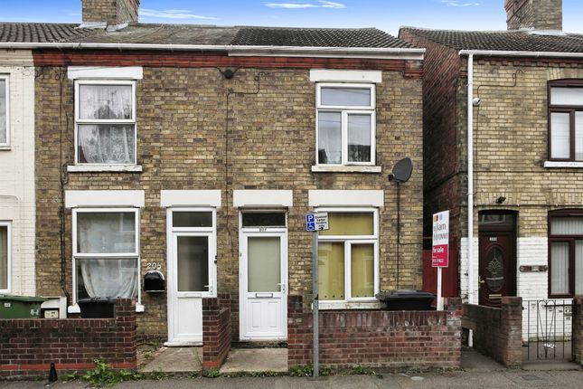 Thumbnail Terraced house for sale in Clarence Road, Peterborough