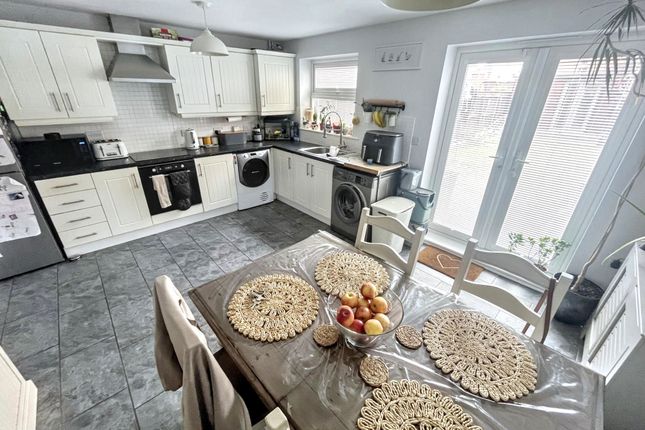 6, Summerfield Grove, Stockton-on-Tees photo 3