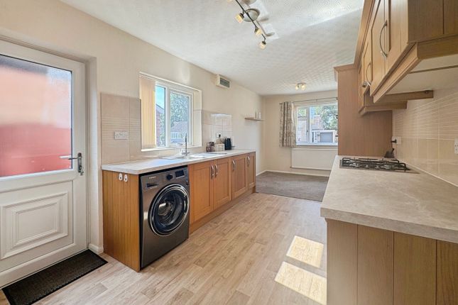 9, Swallow Avenue, Skellingthorpe photo 3