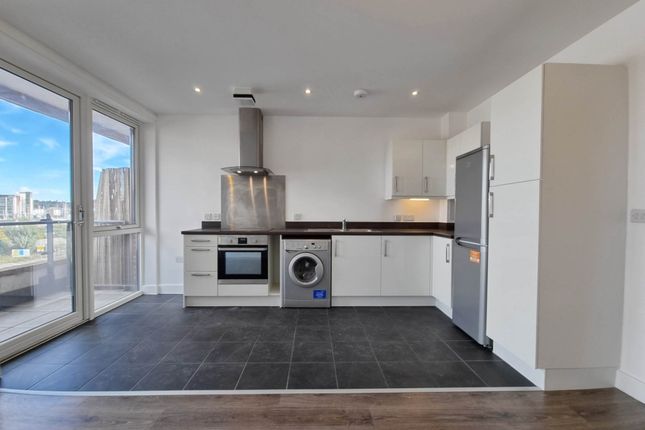 402 Eclipse Court, Barnard Square, Ipswich photo 5