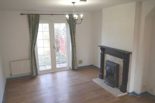 31, Clarkes Road, Hatfield photo 3