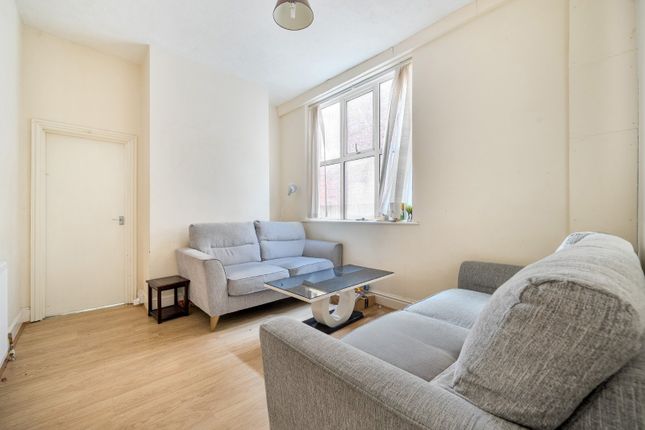 66, Francis Avenue, Southsea photo 2
