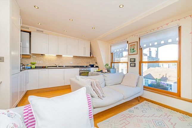 Flat 4, 76, High Street, Teddington photo 4