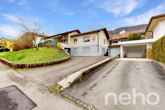 Thumbnail Villa for sale in Moutier, Canton De Berne, Switzerland