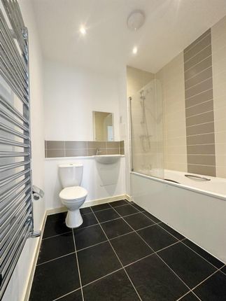Flat for sale in Ecclesston Court, Tovil, Maidstone