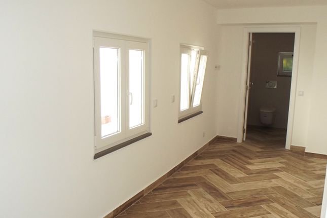 Town house for sale in Centre Of Conceição, Portugal