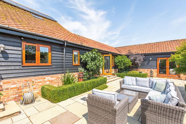 Manor Barn Caston Road, Attleborough photo 4