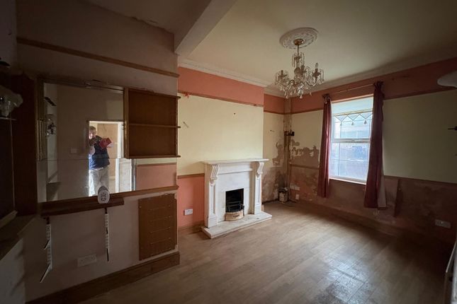 51, George Street, Newport photo 2