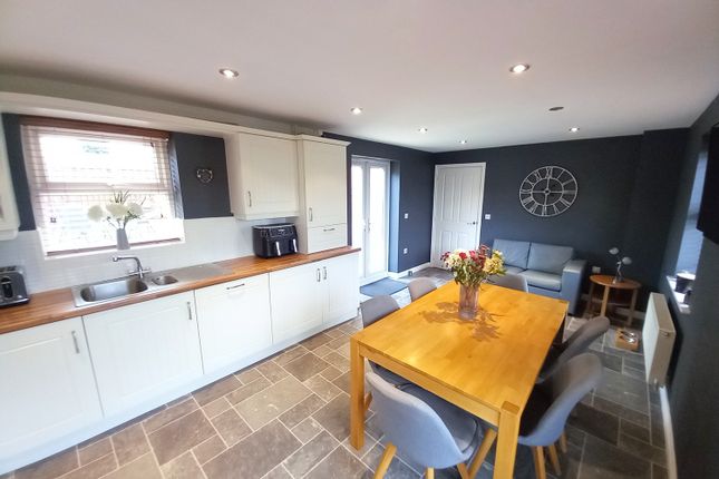 21, Magnolia Walk, Spennymoor photo 4