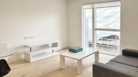 Flat for sale in Material Walk, Hayes, Middlesex