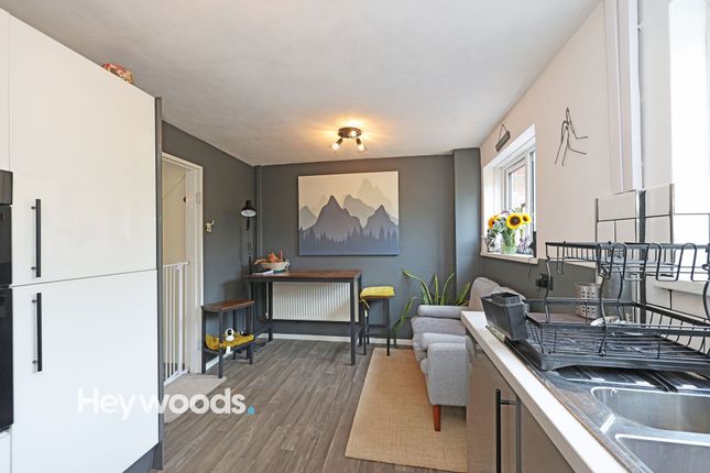 20 Thames Road, Newcastle photo 3