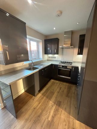 12 Hazelwell Avenue, Burton-On-Trent photo 4