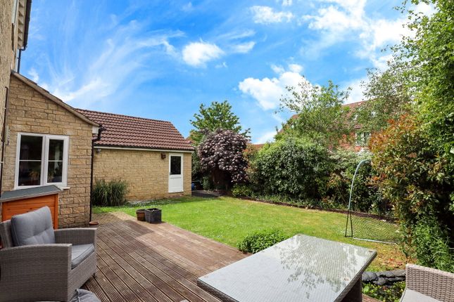 39, Salmons Leap, Calne photo 4