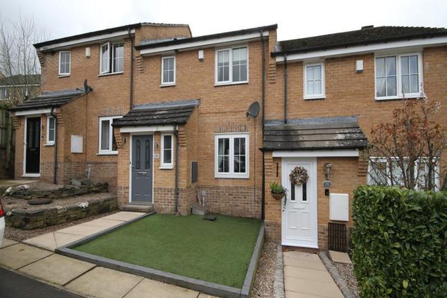 Town house for sale in West Cote Drive, Cote Farm, Thackley