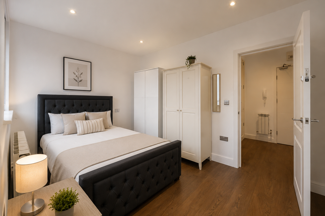 Flat 36, London Road, North Cheam photo 4
