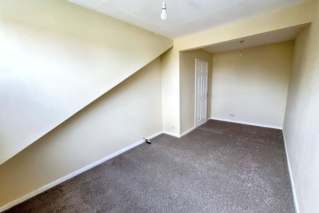 27, Bamburgh Drive, Morpeth photo 5