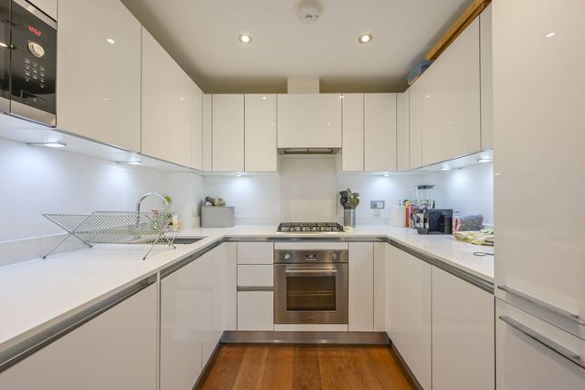 Thumbnail Flat to rent in Blair Street E14, Poplar, London,