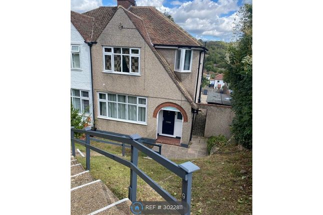 Hilltop Road, Whyteleafe photo 2