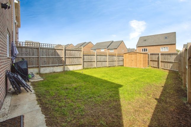 37, Twine Road, West Yorkshire photo 4