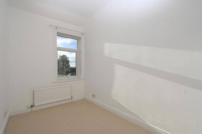 Cliffe Lane, Cleckheaton photo 4