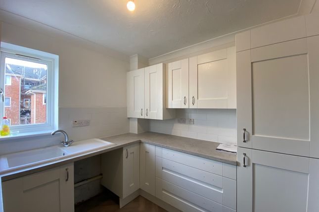 Flat 3, Aylesbury photo 4