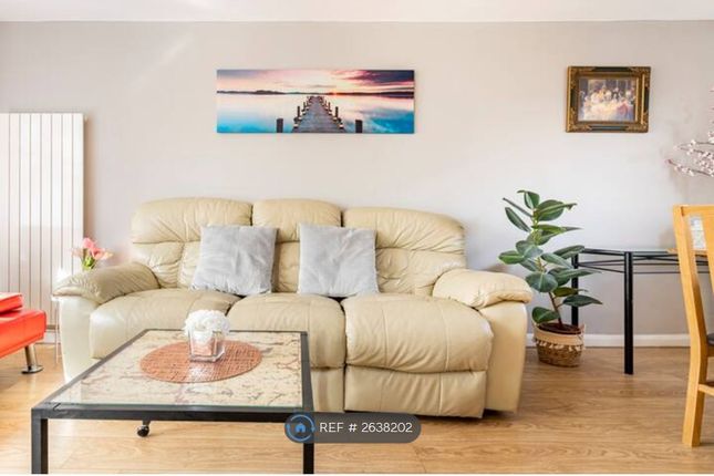 Oakfields, Stevenage photo 2