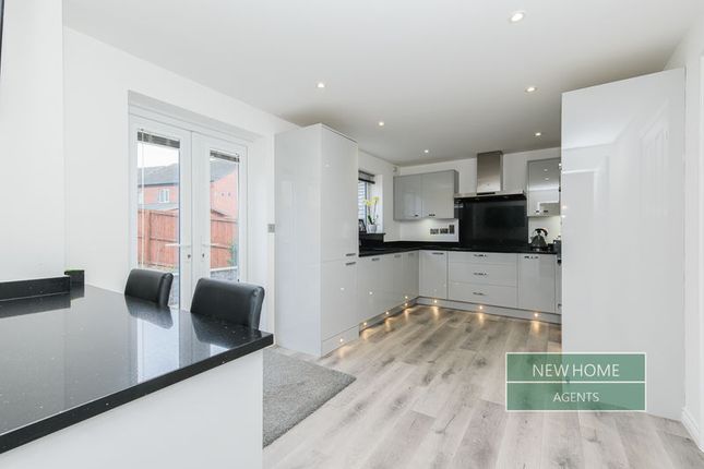 19, Oak Drive, Leeds photo 2