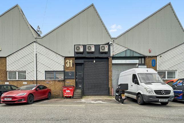 Thumbnail Warehouse to let in Cumberland Avenue, Park Royal
