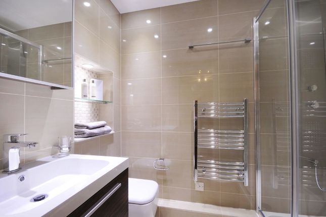 Flat 62, Boydell Court, St. Johns Wood Park, London photo 4