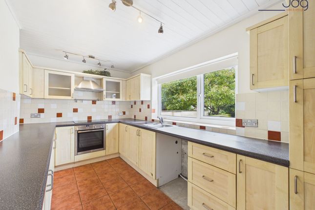 67 Hestham Avenue, Morecambe photo 3