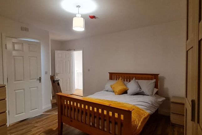 Room to rent in Higham Rd, Rushden