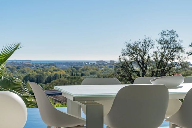 Villa for sale in Mandelieu La Napoule, Cannes Area, French Riviera