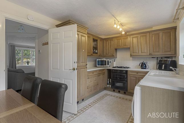 23, Kittiwake Drive, Torquay, TQ2 photo 3
