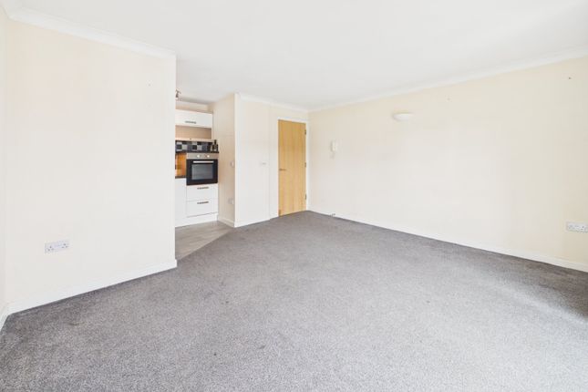 Apartment 7, Millside,, Mossley Road, Greater Manchester photo 4