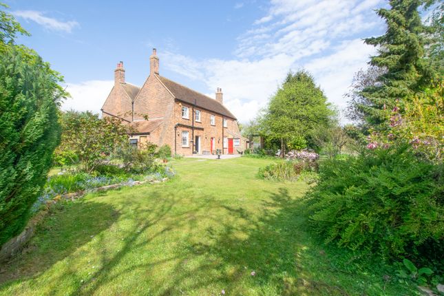 Period Farmhouse, Barrow Hall Road, Southend-on-Sea photo 4