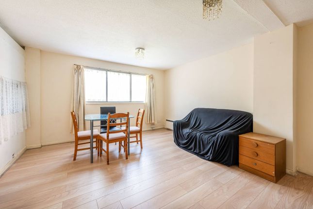 Thumbnail Flat for sale in Cranston Close, Hounslow