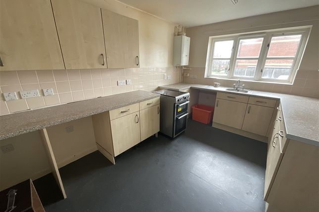 Bryn Farm Close, Basildon photo 3