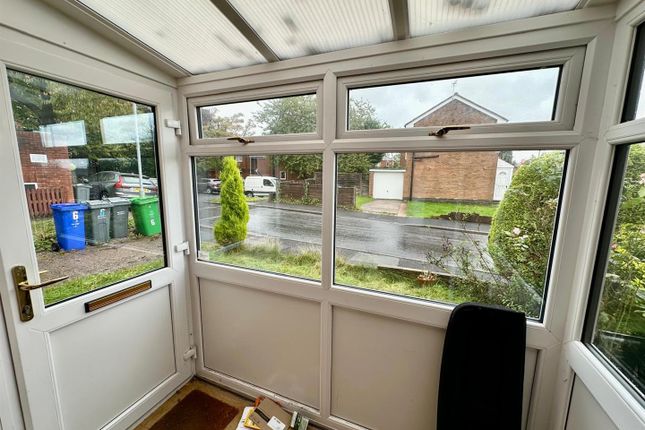6, Halford Drive, Manchester photo 2